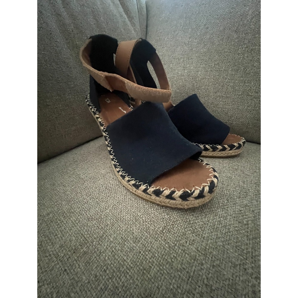 Toms Monica Women's Sandal Wedge 9 Beachy Casual Espadrilles Style